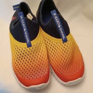 Rugged Shark Men's Size 6 Multicolor Water Shoe Sneakers. Athletic, Athleisure